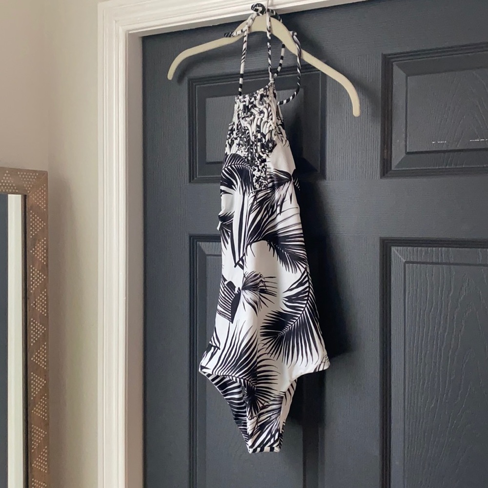 Mikoh Moorea One piece